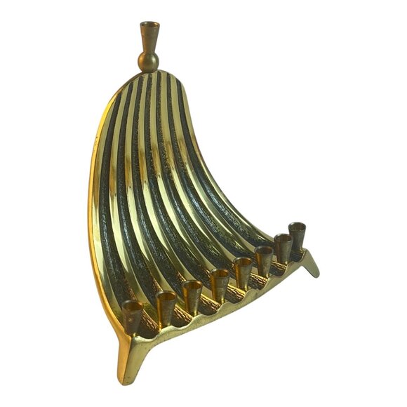 Vintage Mid-Century Brass Menorah 9 Candle Peacock Waterfall Hen-Holon-Israel 6. - Picture 3 of 7